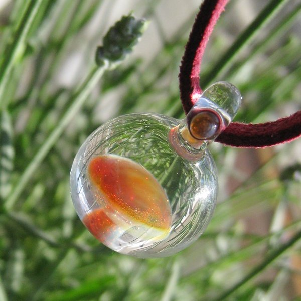 画像4: クリタケ glass mushroomネックレス (サーモンオレンジ) ガラス きのこ ネックレス (4)