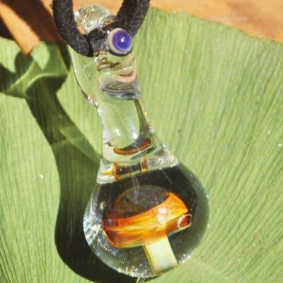 画像1: ヤマドリタケ　glass mushroomネックレス (フォレストブラウン)　きのこネックレス